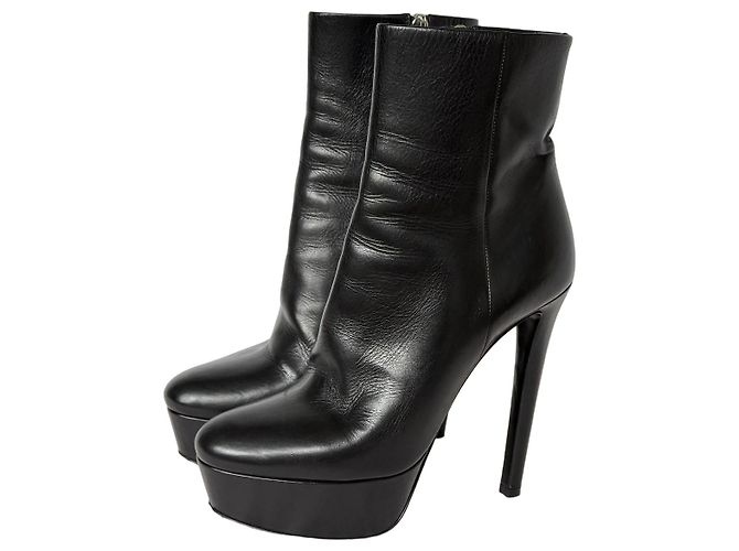 Botas de cano curto Biker com plataforma em couro preto Prada