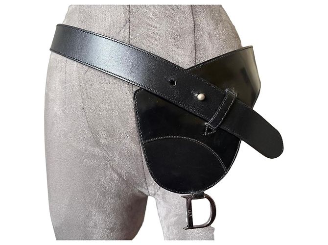 Christian Dior Ledergürtel mit Saddle-Tasche Schwarz