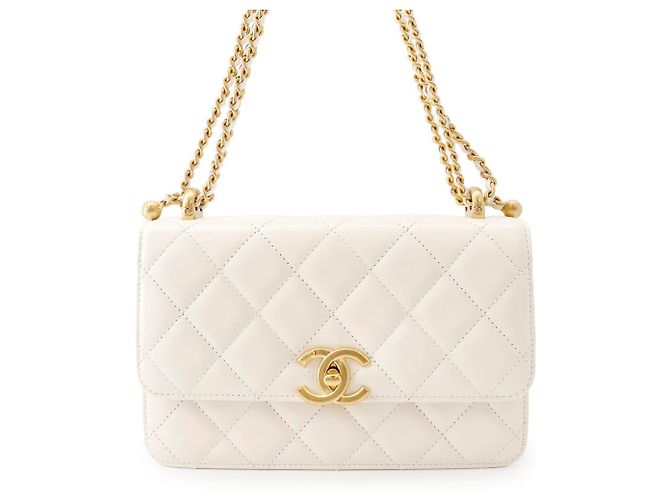Bolsa de Ombro com Corrente Chanel Matelassé Branco