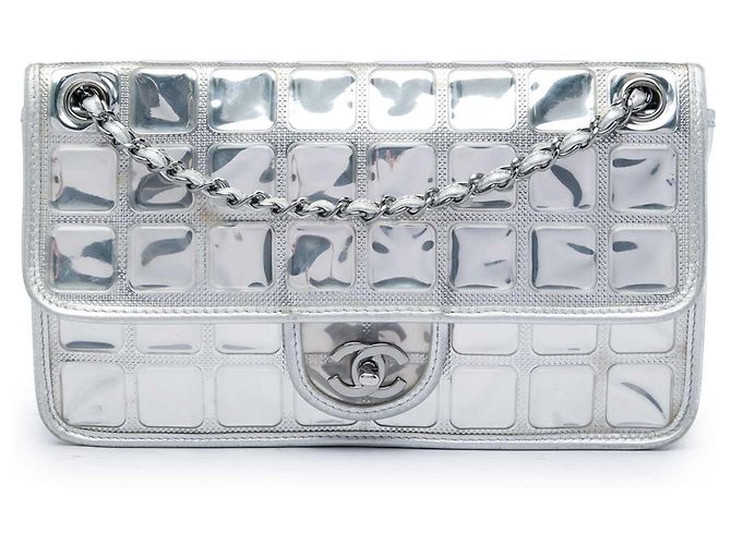 Chanel Silver CC Vinyl Ice Cube Flap Silber
