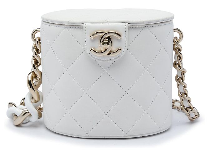 Chanel Vanity Case Elegante em Lambskin Branco com Corrente CC