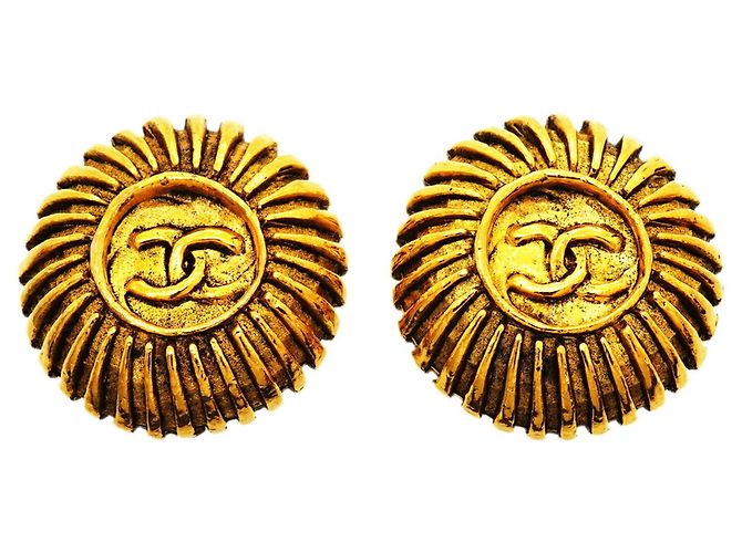 Chanel vergoldete Clip-Ohrringe Golden