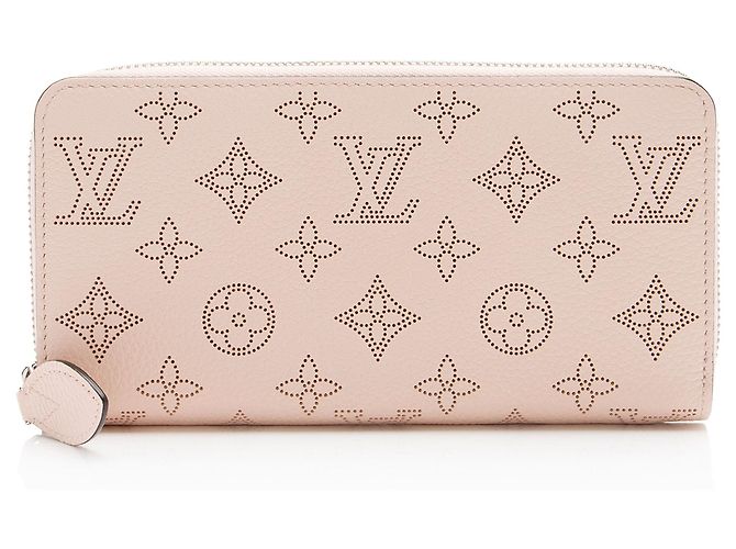 Louis Vuitton Mahina Leather Zippy Wallet