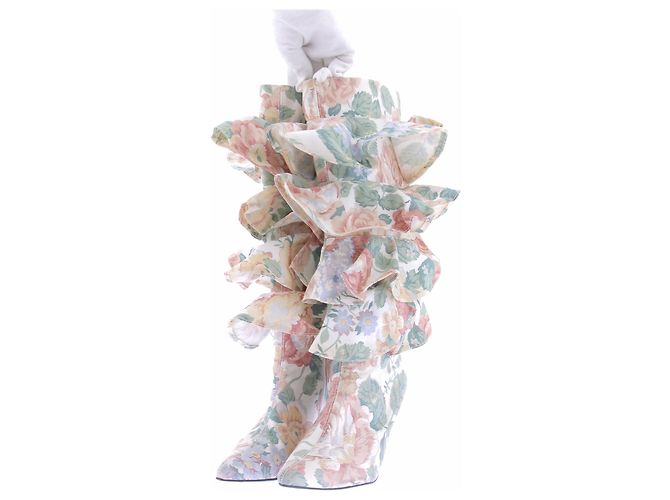 Autre Marque Bottes à talons fleurs Multicolore