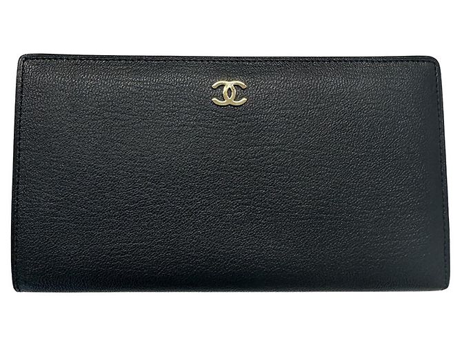 Cartera Chanel para mujer en cuero negro