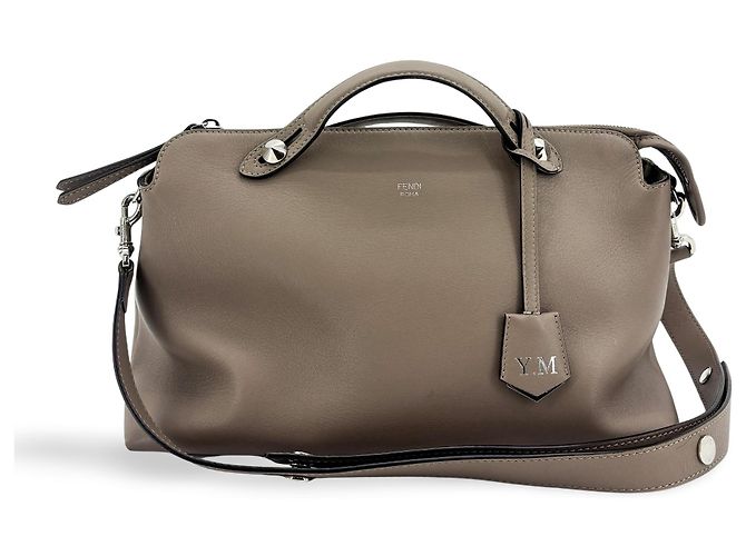 Bolsa Fendi By The Way em couro de bezerro Medium Bege