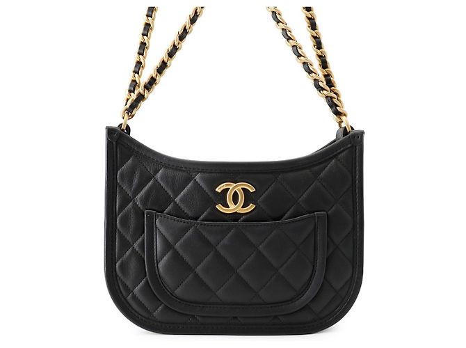 Borsa a tracolla Chanel Matelassé in pelle nera Nero