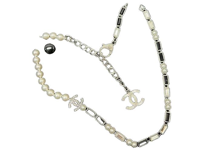 Colar Choker Chanel de Cristal Preto e Branco Double-C Multicor