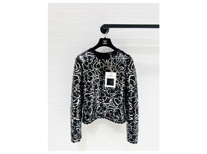 Chanel Wollpullover mit Camellia Pailletten Schwarz Mehrfarben