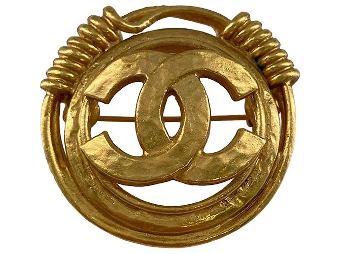 Goldene Chanel Gold Plated CC Spring runde Brosche
