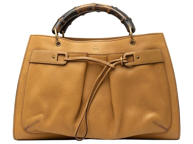 Bamboo Bolsa Gucci em couro de bezerro marrom com bambu