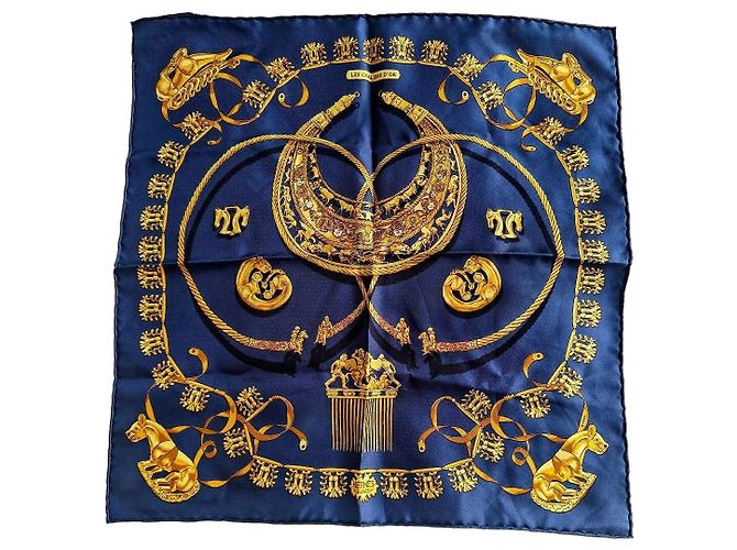 Carré Hermès 90 "Les Cavaliers d'Or" Blu D'oro