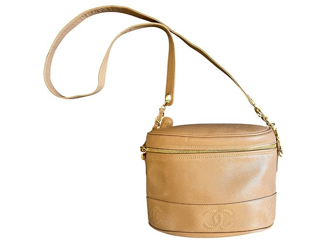 Borsa a tracolla Chanel Triple CC Caviar 1996