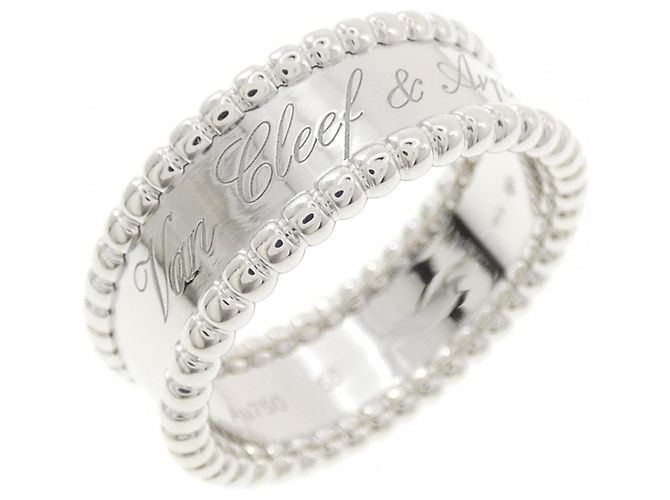 Anillo Perlee Signature Van Cleef & Arpels