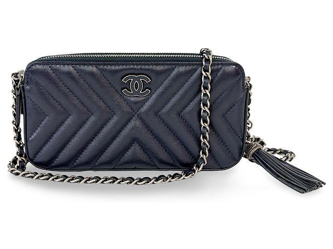 Clutch Chanel CC Double Zip com Corrente em Couro de Corde Chevron Azul marinho