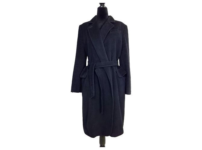 Max Mara Casaco com Cinto em Lã Virgem e Angorá - Preto