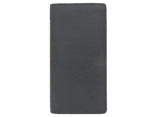 Louis Vuitton Taiga Portefeuille Brazza Wallet Black
