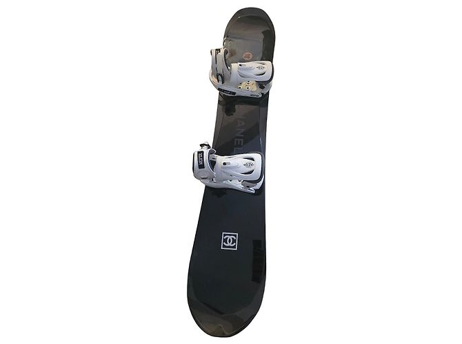 Chanel Snowboard schwarz