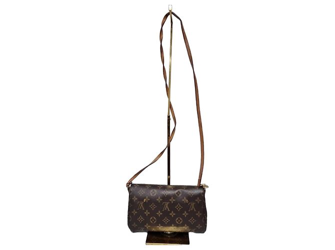 Louis Vuitton Favorite PM Monogram Canvas Bolsa Transversal Marrom Monograma