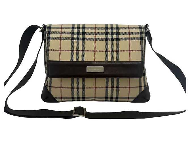 Bolsa de Ombro Burberry Nova Check em Lona e Couro Marrom Bege