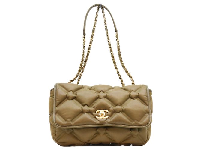 Bolsa de ombro Chanel A93602 em couro de bezerro acolchoado bubble cáqui Caqui
