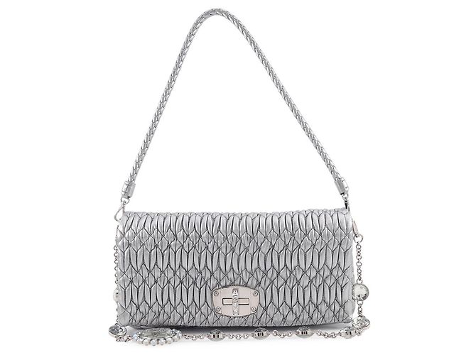 Bolsa de Ombro Miu Miu Matelassé Prata