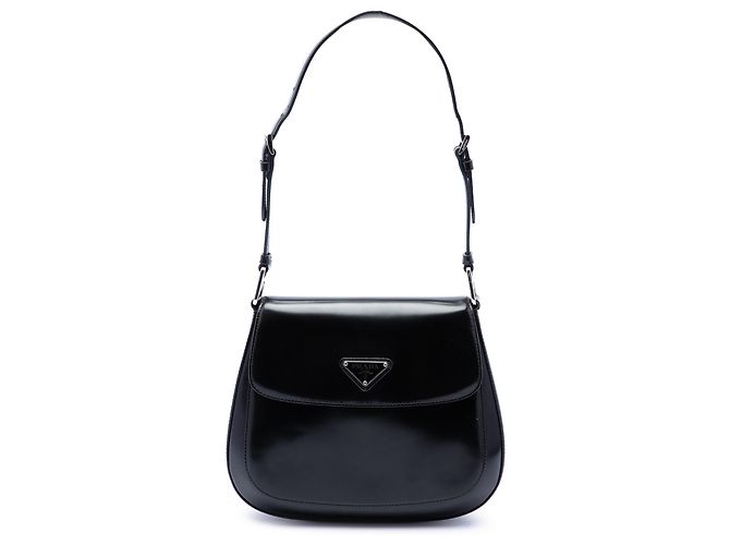 Borsa a spalla con patta Cleo Prada in pelle Spazzolato nera, dimensione Medium Nero