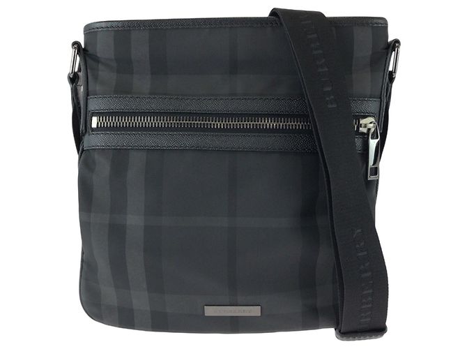 Bolsa Messenger Burberry com padrão Check Marrom Preto