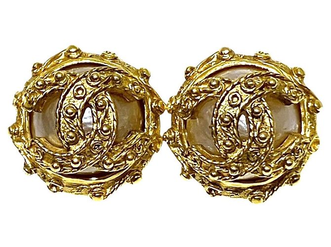 Orecchini a clip Chanel in lega e perle artificiali