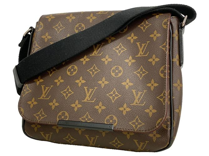 Bolso de hombro Louis Vuitton Monogram Macassar District PM Castaño