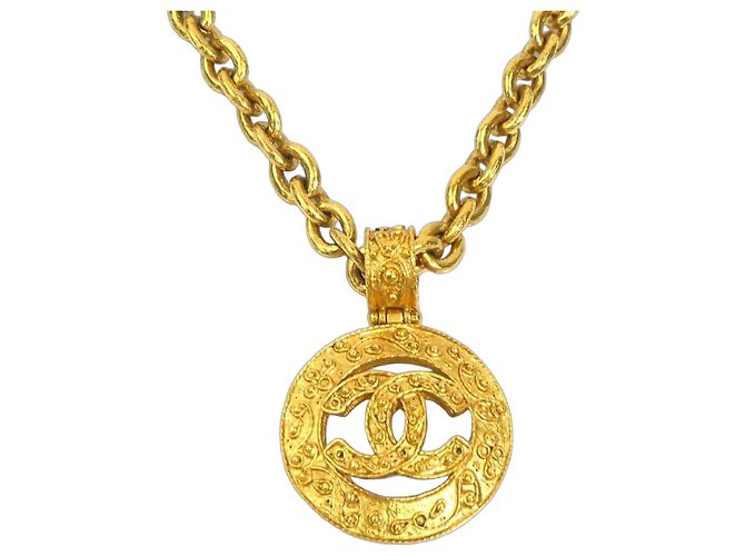 Collar de metal dorado Chanel