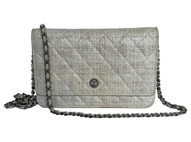 Bolsa Chanel Wallet on Chain Bege