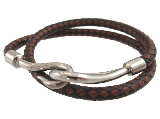 Hermès Pulseira de amuleto em couro trançado Jumbo Hermes Marrom Prata