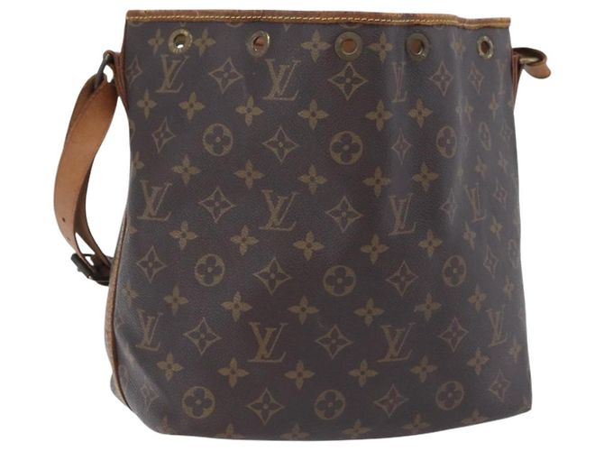 Sac à épaule LOUIS VUITTON Monogram Petit Noe M42226 LV Auth 204810 Monogramme