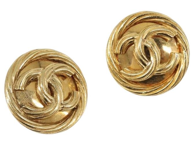Boucles d'oreilles CHANEL Métal Doré CC Auth bs37165V
