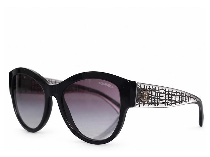 Chanel, óculos de sol oversized pretos com cc prateado