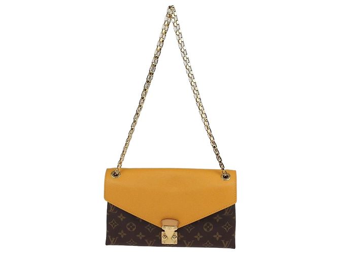 Bolsa de Corrente Pallas Louis Vuitton em Canvas Monogram e Couro Safran Marrom Amarelo