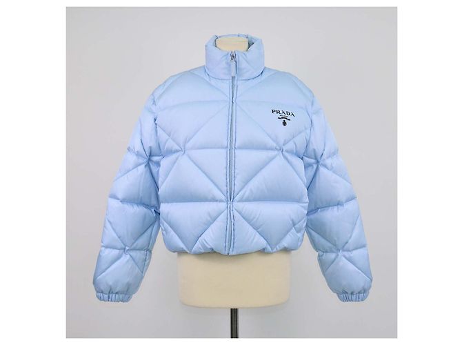 Prada Light Blue Steppjacke aus Re-Nylon, cropped Hellblau