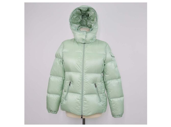 Moncler Steppjacke mit Kapuze aus Nylon in Mintgrün Hellgrün