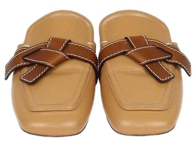 Loewe Mules flats Gate em couro Tan Alaia Marrom