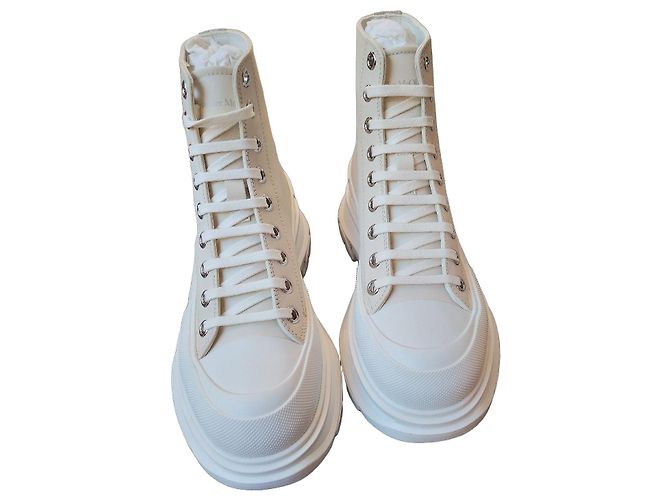 Sneakers alte in pelle bianca Alexander McQueen Bianco
