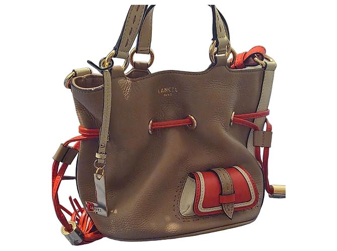 Lancel Leder Beuteltasche Braun Rot Roh