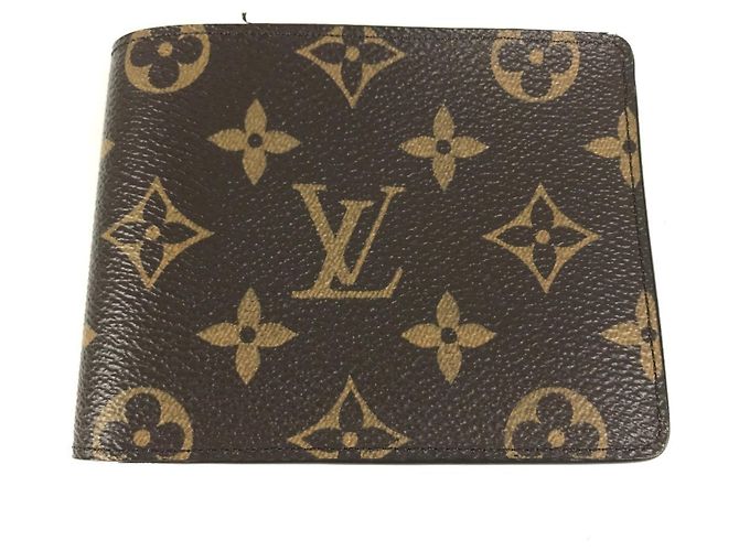 Louis Vuitton Monogram Bi-Fold Wallet Brown