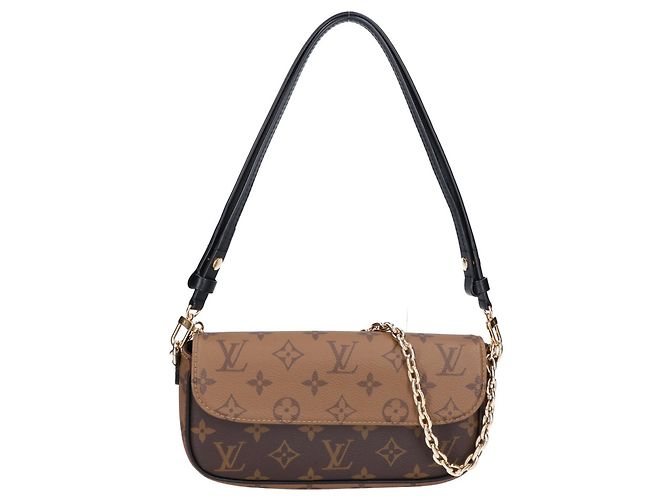 Louis Vuitton Monogram Reverse Wallet on Chain Castaño