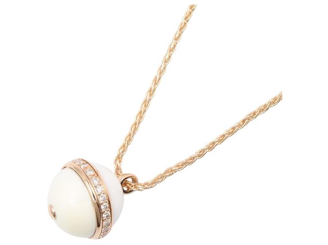 Colar Piaget Possession Calcedónia e Diamantes Branco Dourado