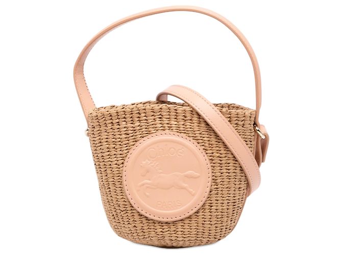 Bolso Cesta Chloé Beige Mifuko Mini de Rafia con Medalla de Caballo