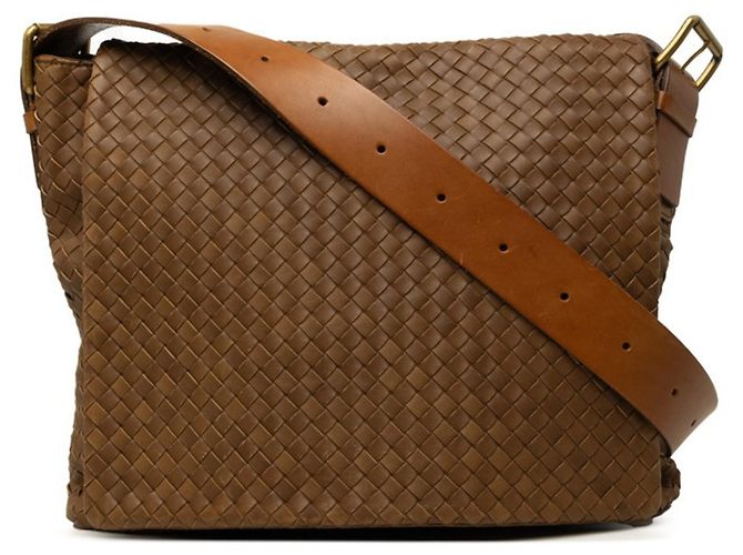Bolsa Messenger Bottega Veneta em couro marrom