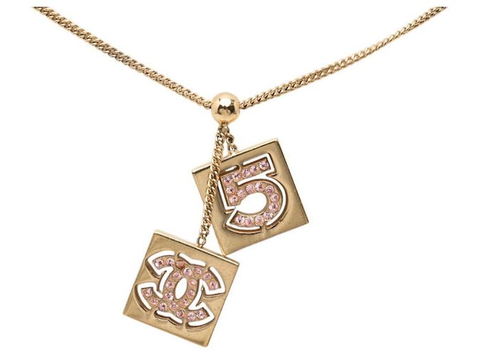 Colar de corrente com placa Chanel Coco Mark No. 5 Dourado