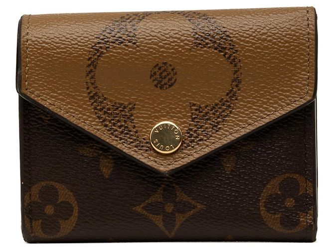 Louis Vuitton Monogram Giant Reverse Portefeuille Zoe Tri-fold Wallet Brown