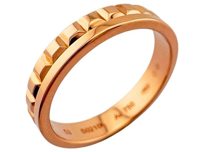 Boucheron Quatre Radiant Mezzo Anello